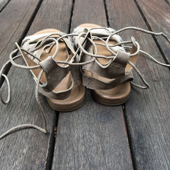 Sandals - Picture 6 of 8